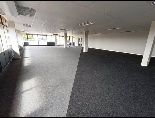 BUSINESS PROPERTY TO RENT IN CRESTA